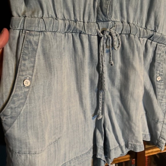 Anthropologie Cloth and Stone Chambray Romper Large NWT - Picture 4 of 6